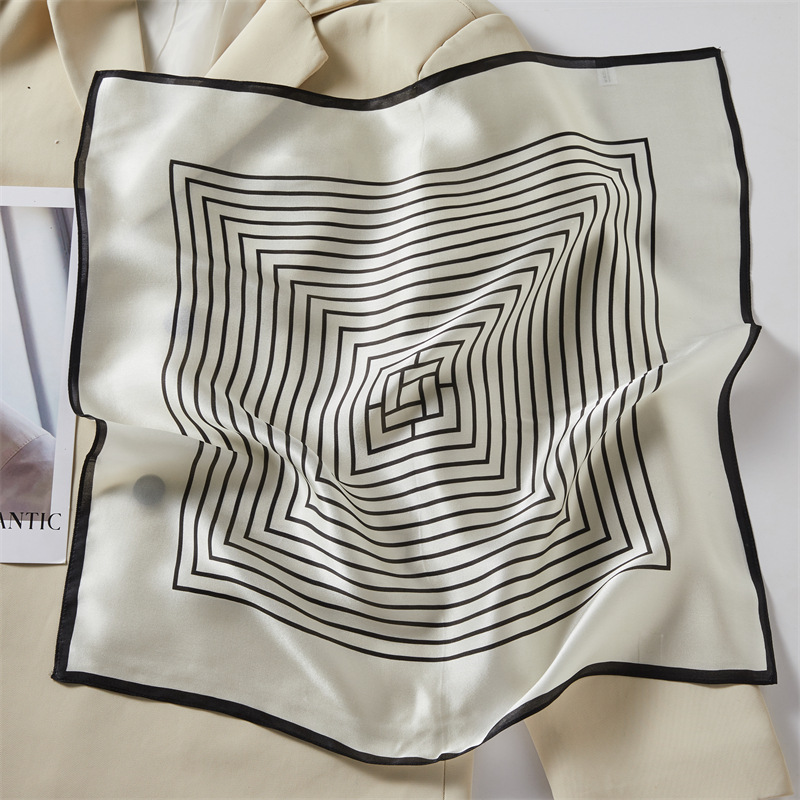 Black Four-Panel Silk Authentic Silk Scarf