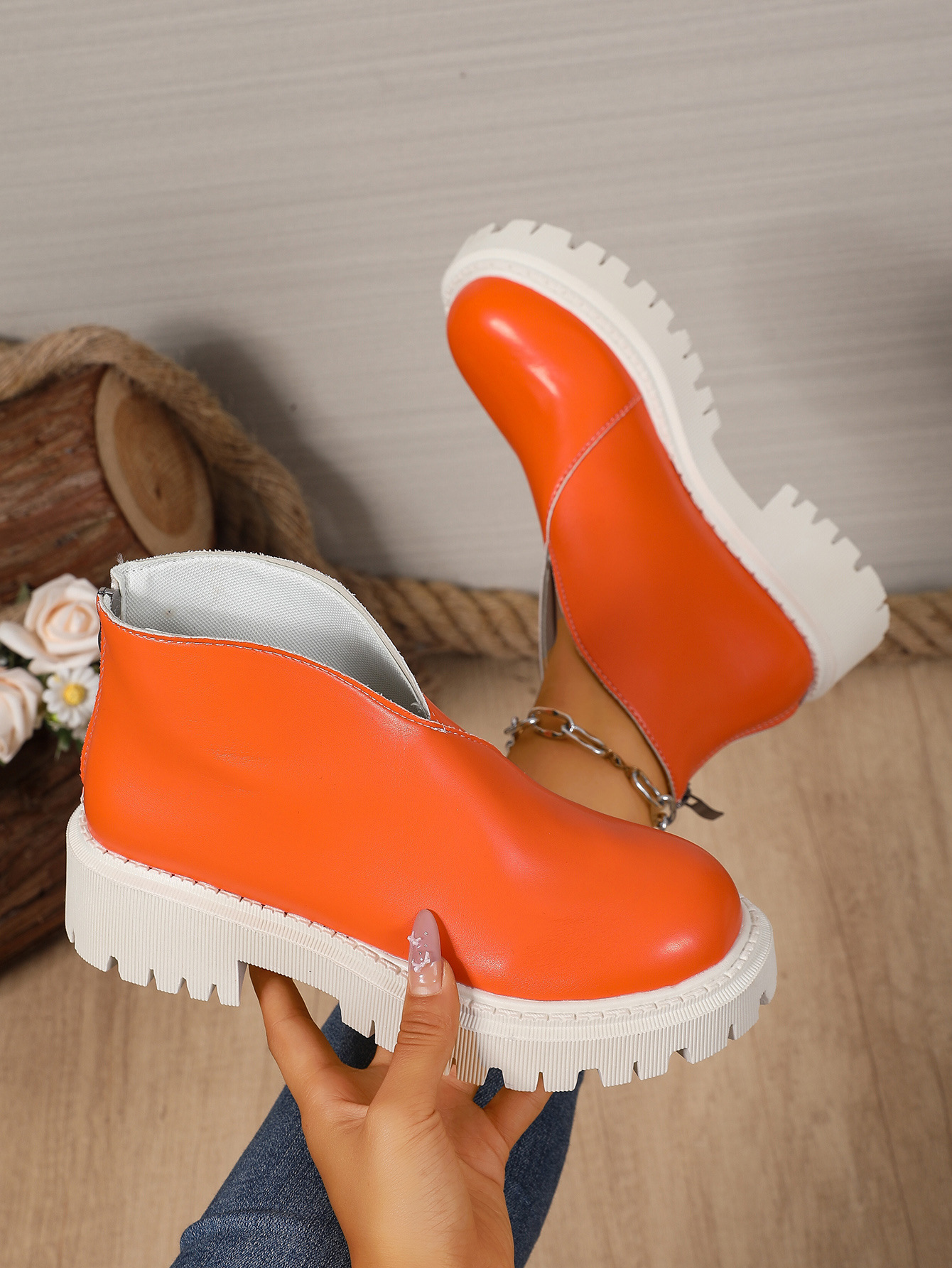 Women’s Plus-Size Chunky-Heeled Ankle Boots