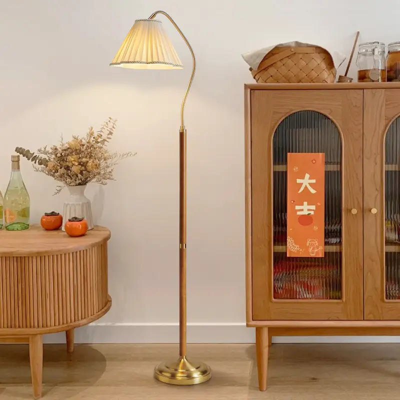 Solid Wood Floor Lamp Sofa Side Vertical Table Lamp