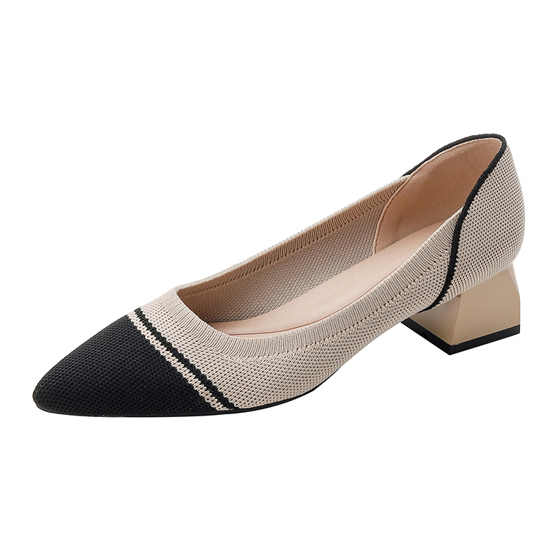 Flyknit Pointed-Toe Chunky-Heeled Pumps, picture 2 of 11