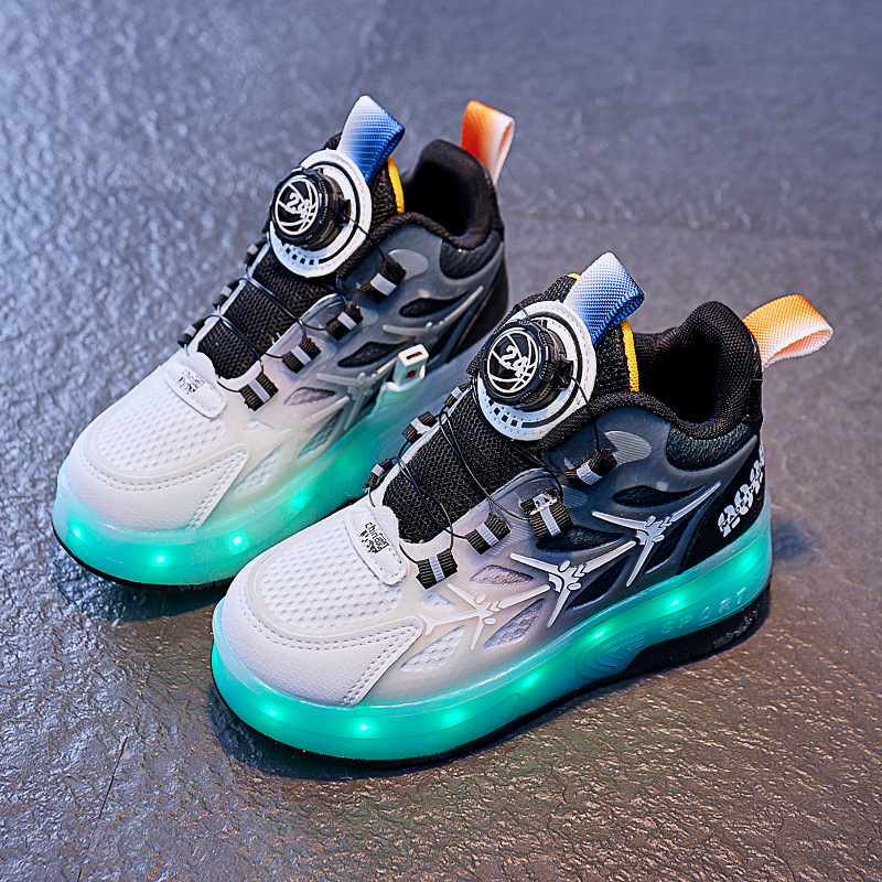 Children's Flash Knob Roller Skating Shoes - Image 6