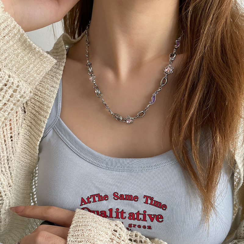 Irregular Dripping Oil Stitching Diamond Love Necklace