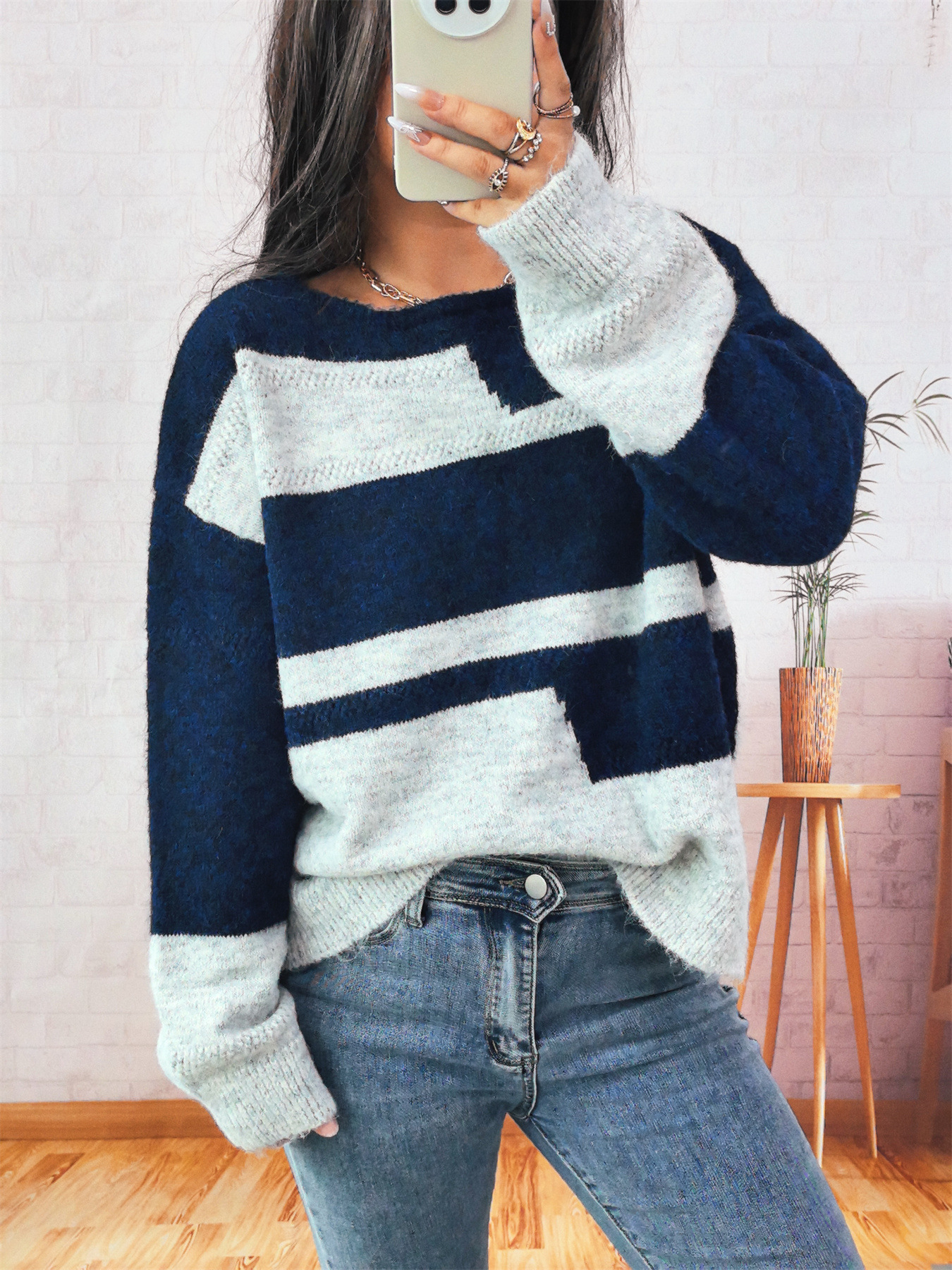 Simple Commute Irregular Contrast Color Round Neck Long Sleeve Sweater