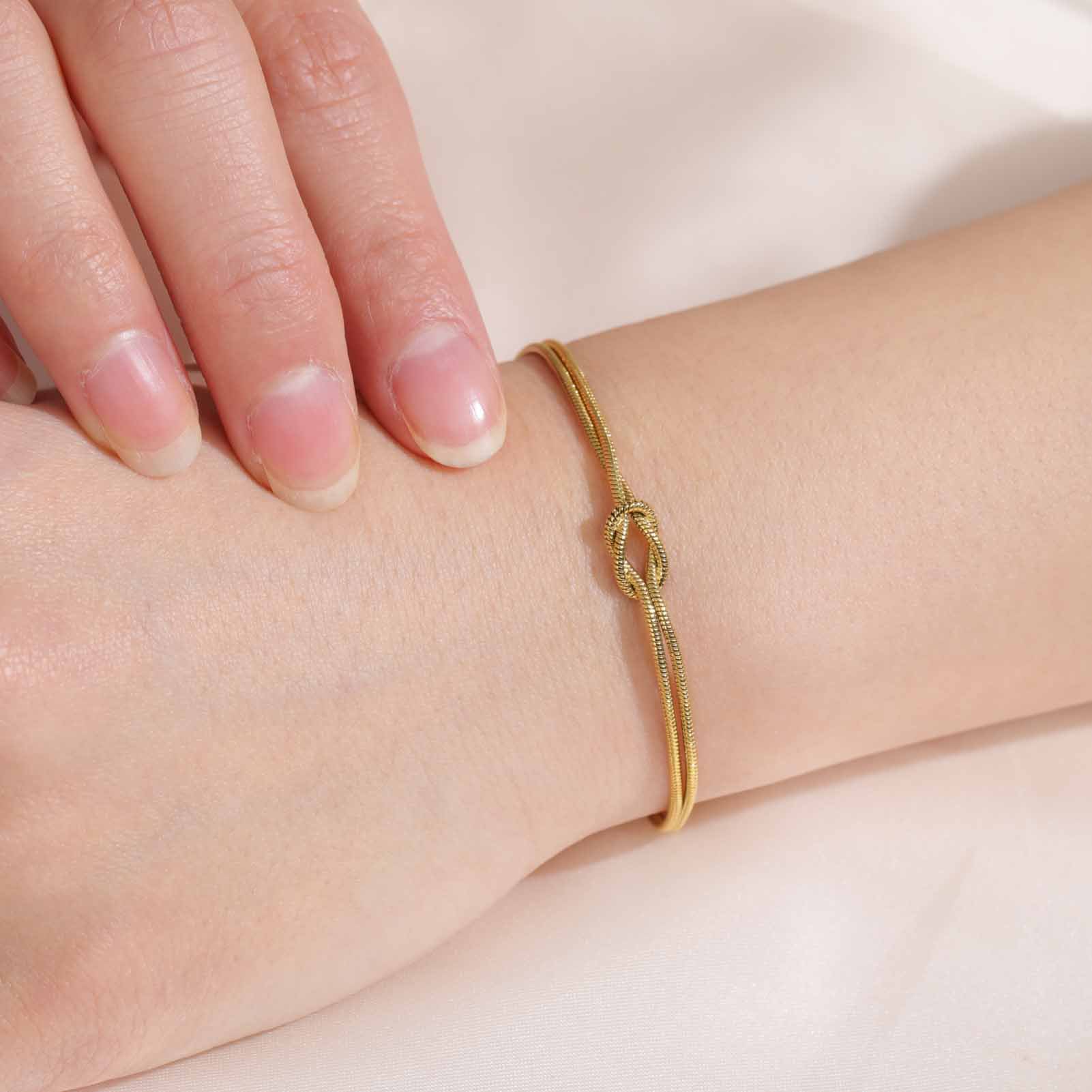 https://cf.cjdropshipping.com/quick/product/f4ef94cd-98af-47fe-ad82-2936a3efcd1f.jpg