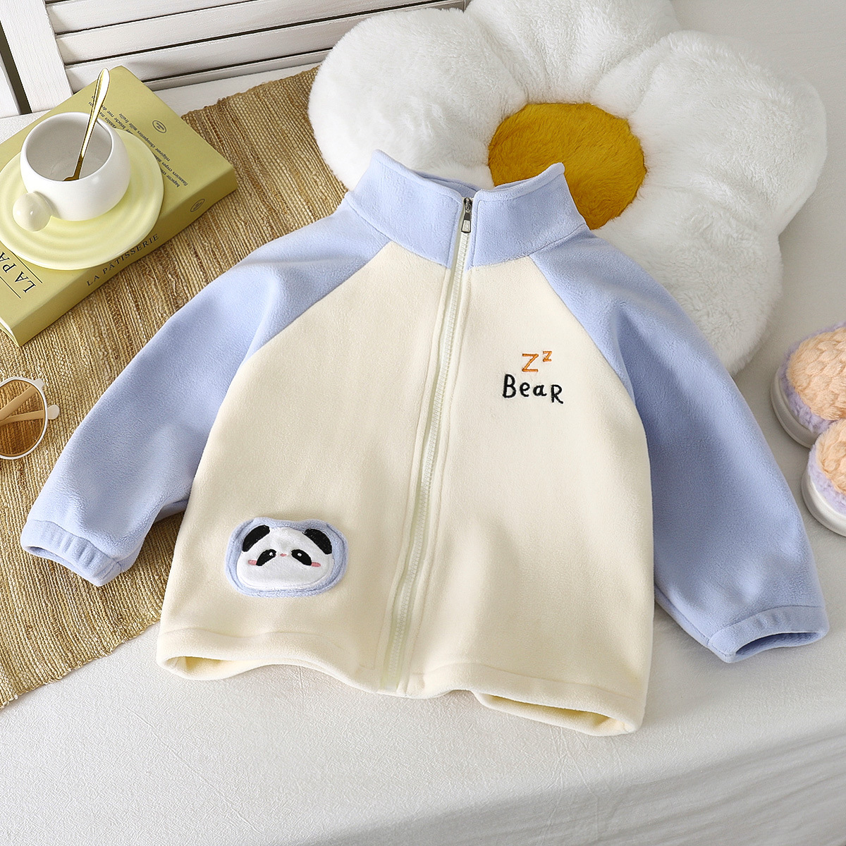 https://cf.cjdropshipping.com/quick/product/f50da982-cf9d-425f-a34d-f634d512c2f2.jpg
