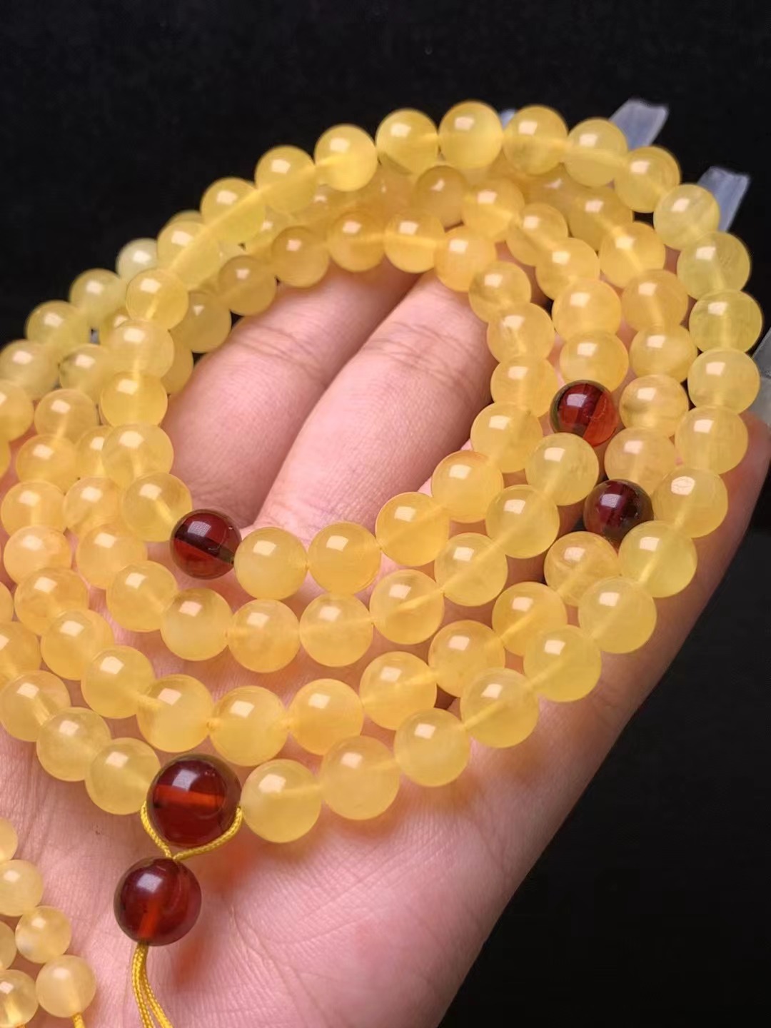 Natural Beeswax 108 Beads Yellow Chicken Grease Wax Necklace