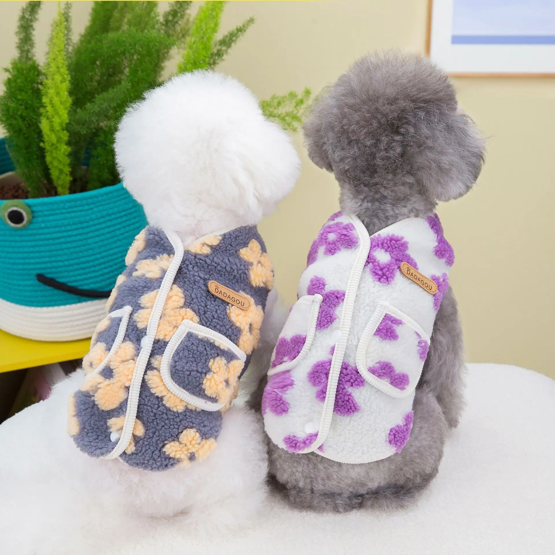 Cat Pet Clothing Winter Five-Petal Flower Velvet