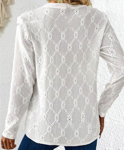 Female Round Neck Long Sleeve Top