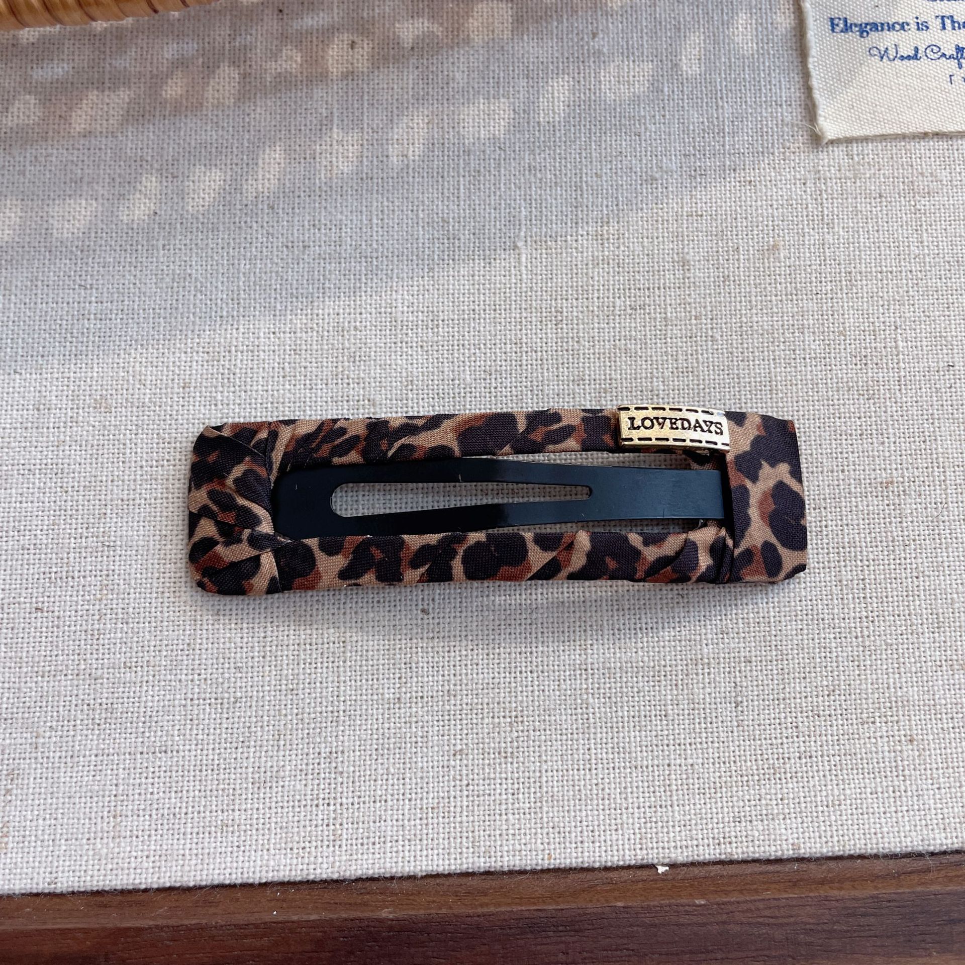 Retro Leopard-Print Bang Clip Simple And Chic Hairclip For Women To Style Fringe Or Loose Strands