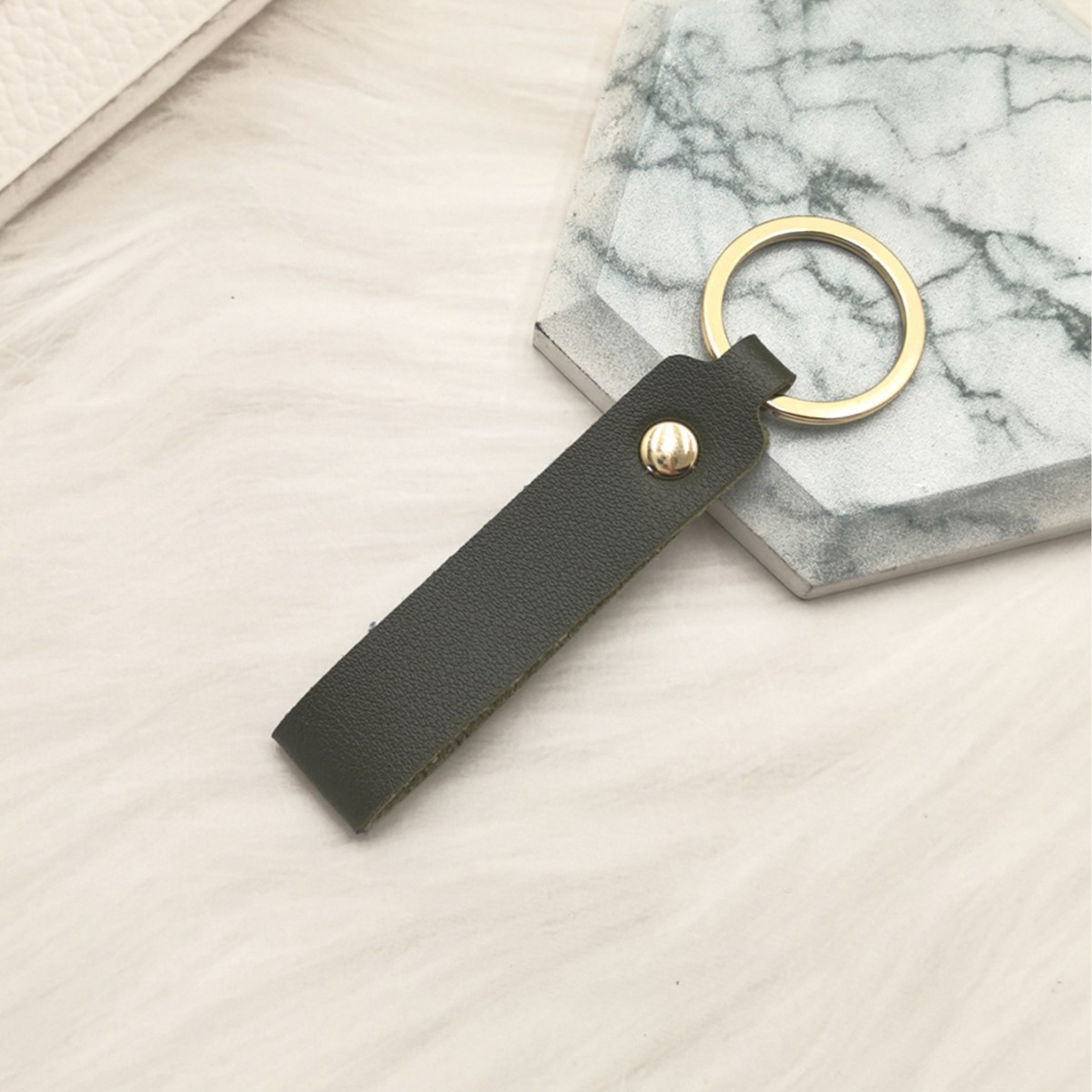 https://cf.cjdropshipping.com/quick/product/f5f6ce70-45d3-4a66-8e23-366d4706ff56.jpg