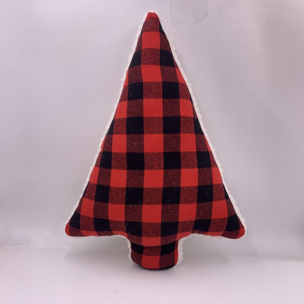 Plaid Triangle Christmas Tree