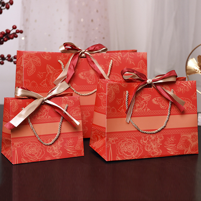DeluxHigh-end Gift Bag With A Bow Design