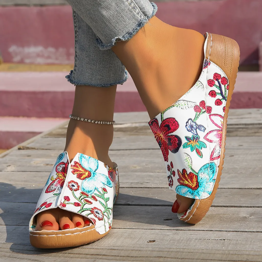 Peep Toe Wedge Fashion Simple Slip-on Fashion Sandal Slippers - White