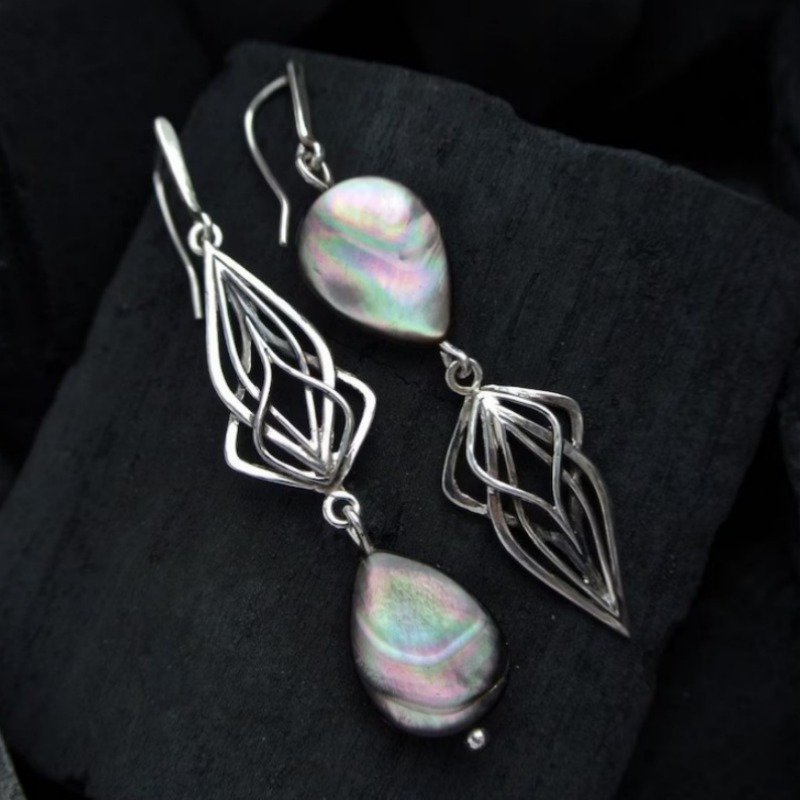 Retro Fashion Creative Women's Earrings