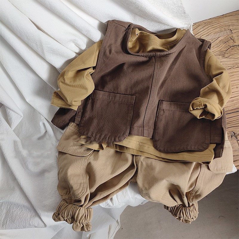 سترة أطفال قصيرة بتصميم جيب عتيق