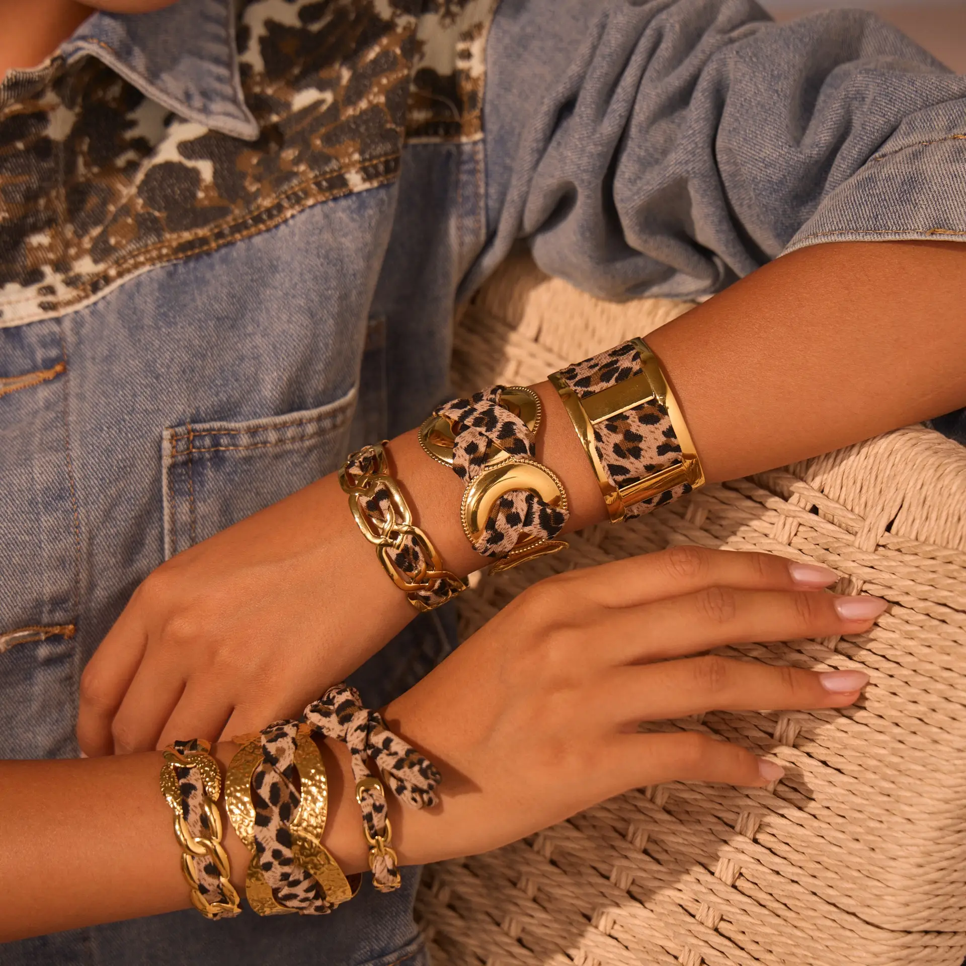 Leopard Ribbon Stainless Steel Bracelet Gold-plated Wide Version