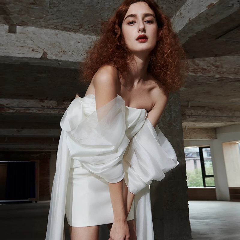 Off-shoulder Light Wedding Dress Simple And Short Light Dress