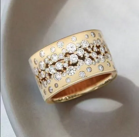 Female Simplicity Retro Fashion Full Zircon Ring Gold - Shop at LoveMi