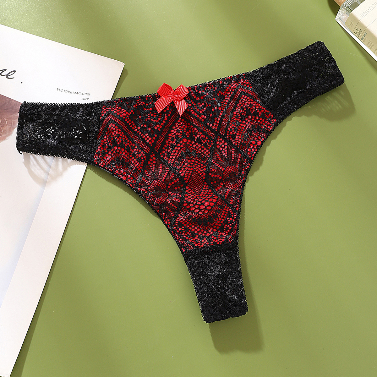 Lace-panel Breathable Seamless Thong Panties