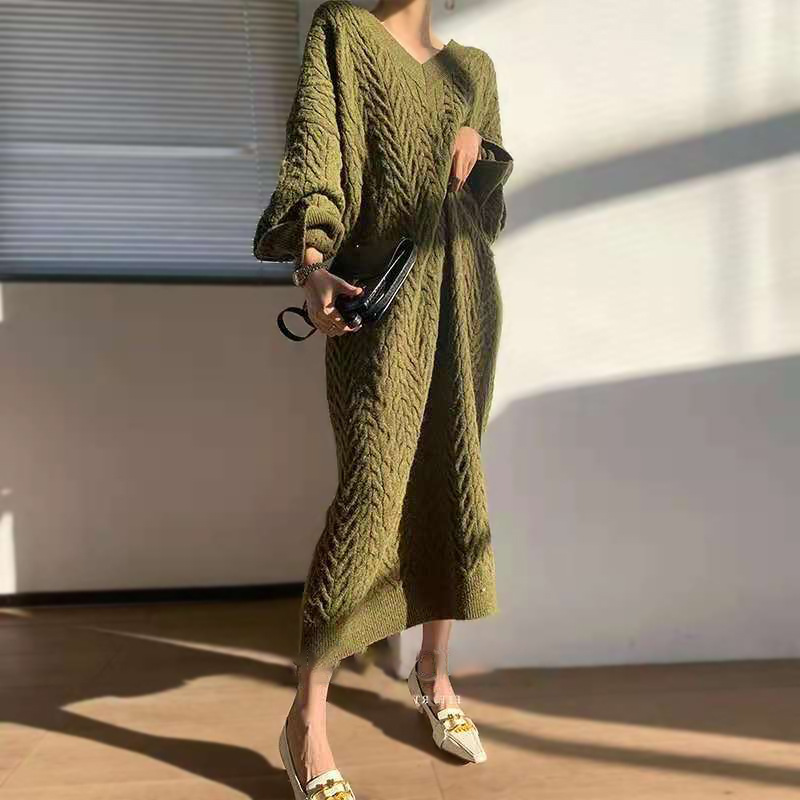 Women's Fashion Retro V-neck Twist Woolen Skirt
