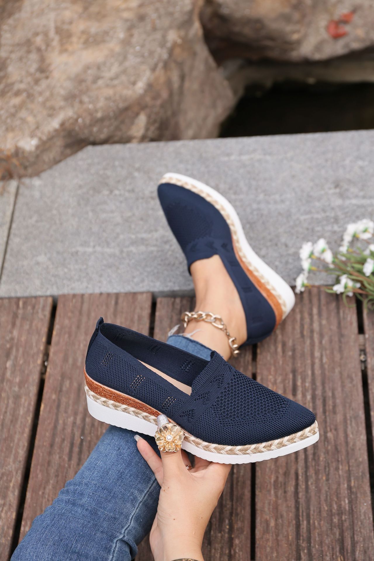 Women’s Woven Rope Platform Snakeskin Pointed-Toe Flats