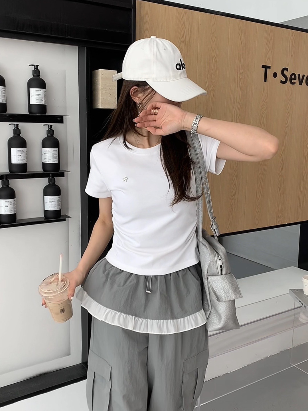 Women's Short Sleeve T-Shirt - Casual Versatile Top for Daily Wear Comfortable Fit Basic Tee