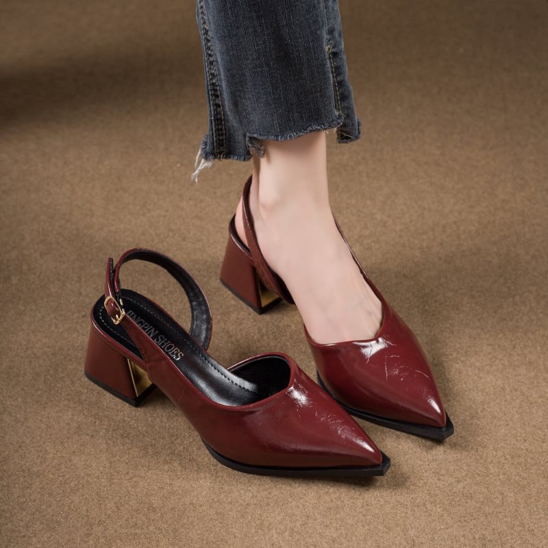 New Exquisitely Designed Closed-toe Sandals For Spring And Summer