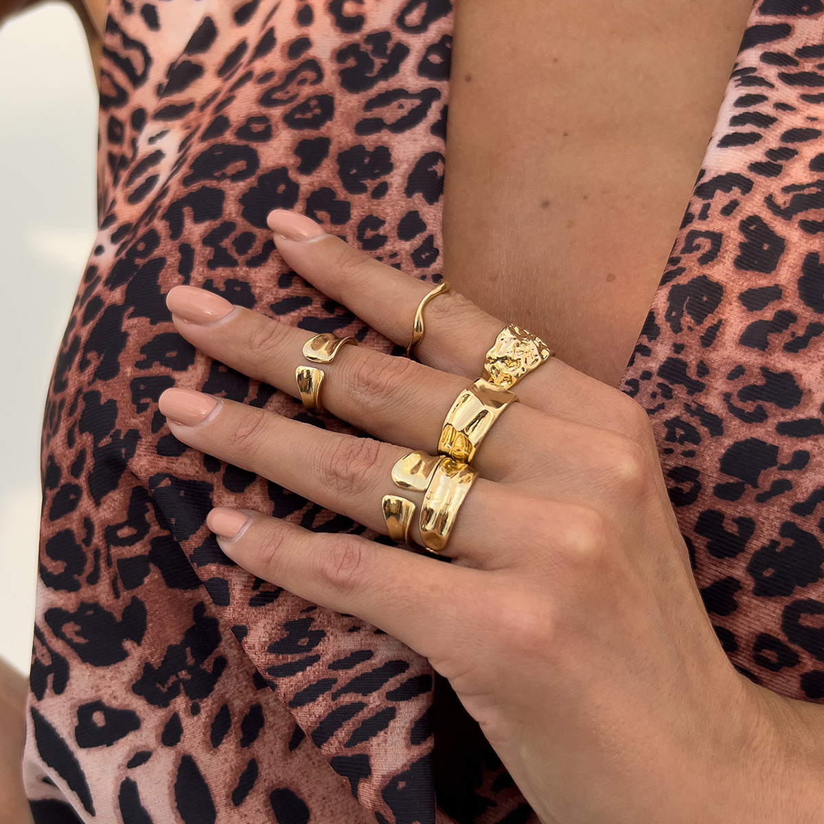 Ocean Wind Ring Irregular Liquid-Like Lines Metal Open-End Ring