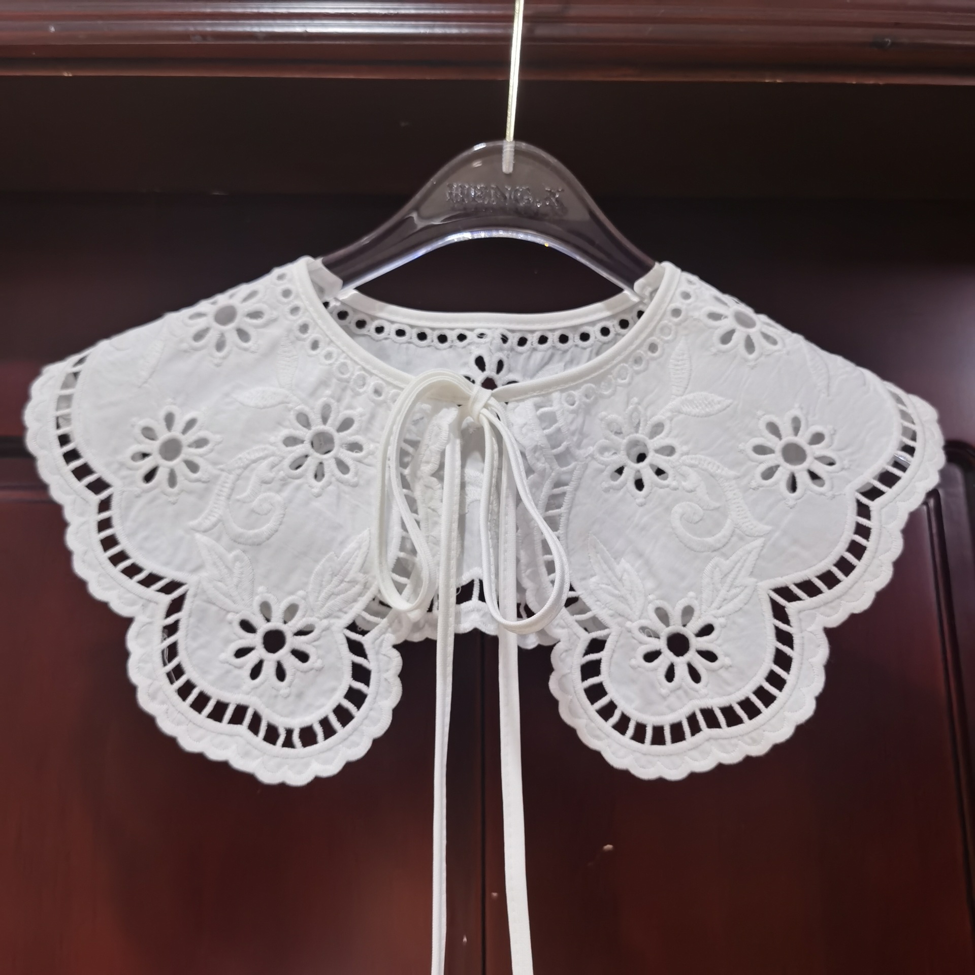 New Computer Embroidery Bow Tie Lace-up Bow Fake Collar Women's Clothing Matching — image 1