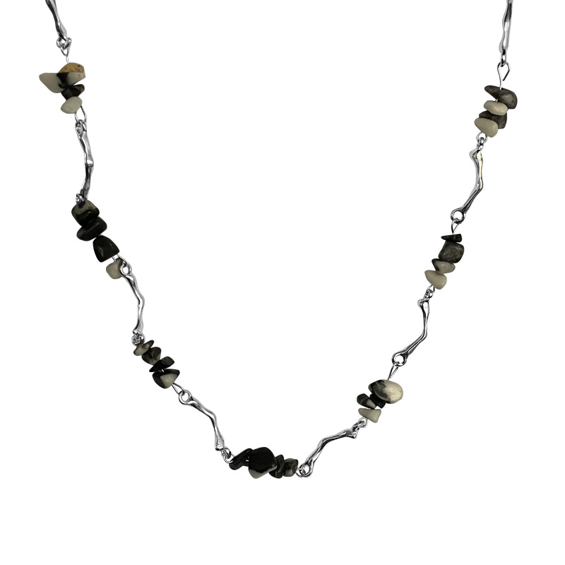 Sweet Cool Personality Black And White Gravel Stitching Necklace