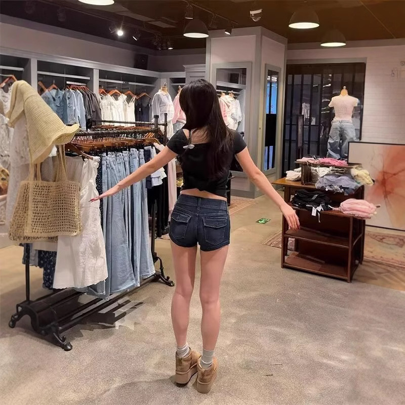 https://cf.cjdropshipping.com/quick/product/f7537220-7e27-4d2a-8b47-835971d0d570.jpg