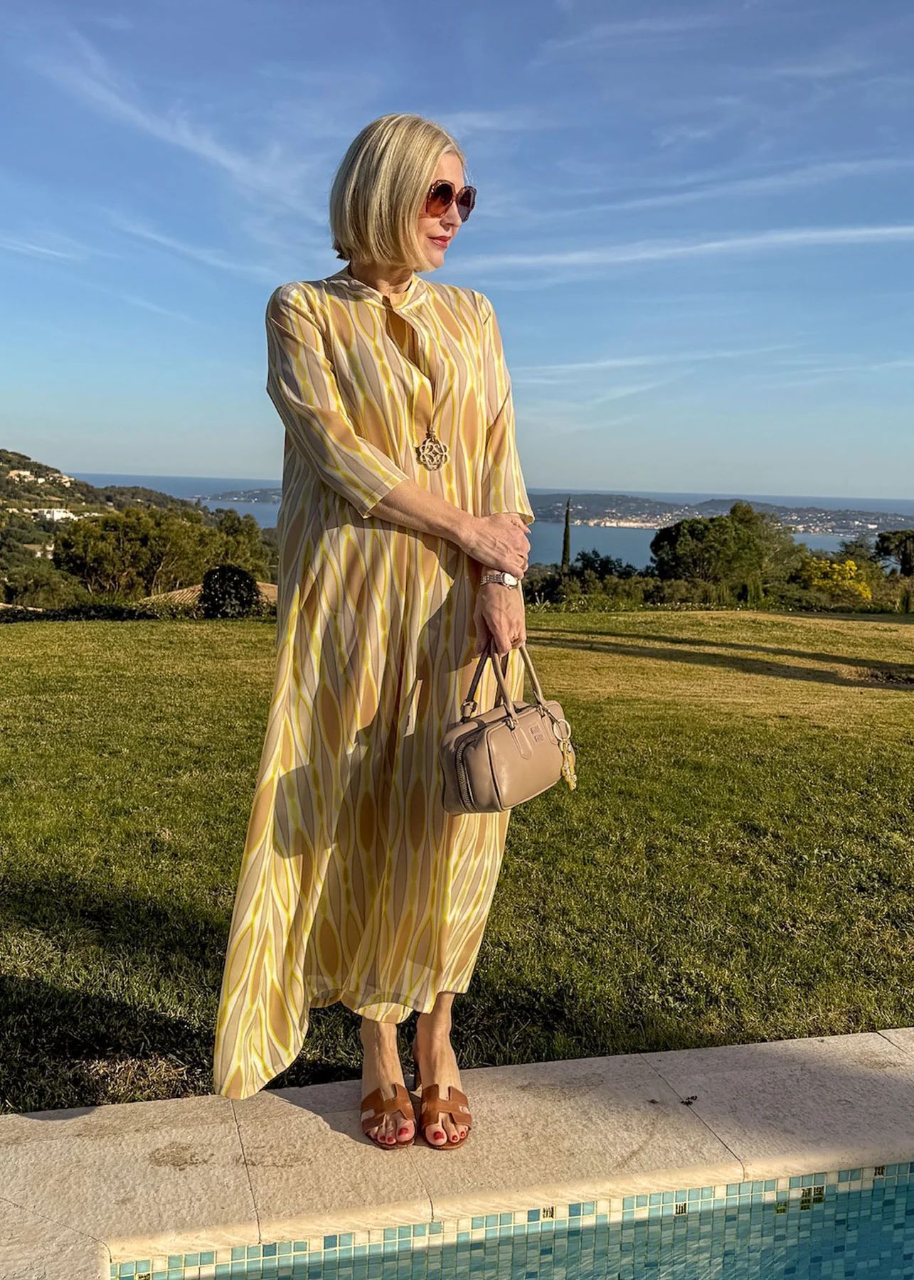 Buy Women's Clothing Online | Buy Trending Dresses for Women