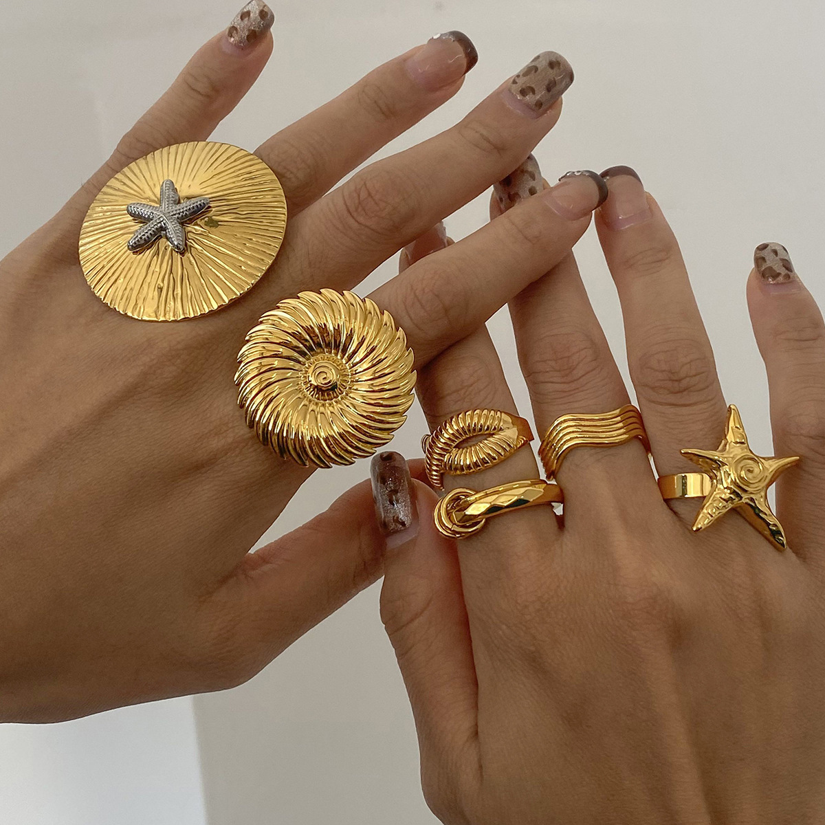 Stainless Steel Exaggerated 18K Gold Ring Thread
