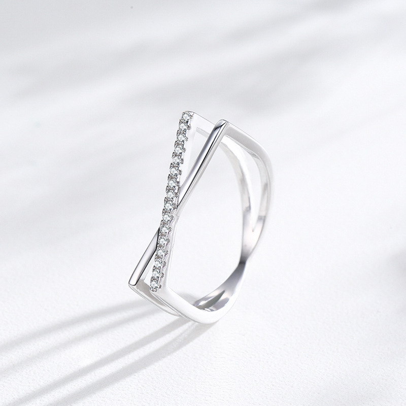 S925 Sterling Silver Cross Design Diamond-studded Stackable Ring