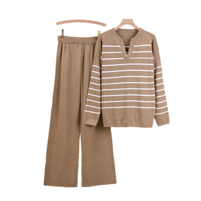 Chic Design V-neck Striped Knitting Suit Women