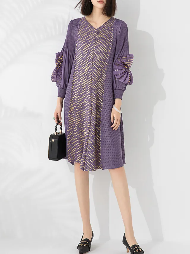 High grade Bronzing Plate Flower V neck Temperament Mid length Pleated Dress Purple - Shop at LoveMi