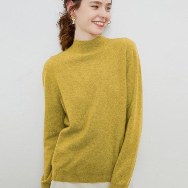 Half-high-neck Solid-color Loose-fit Pullover Knit Sweater