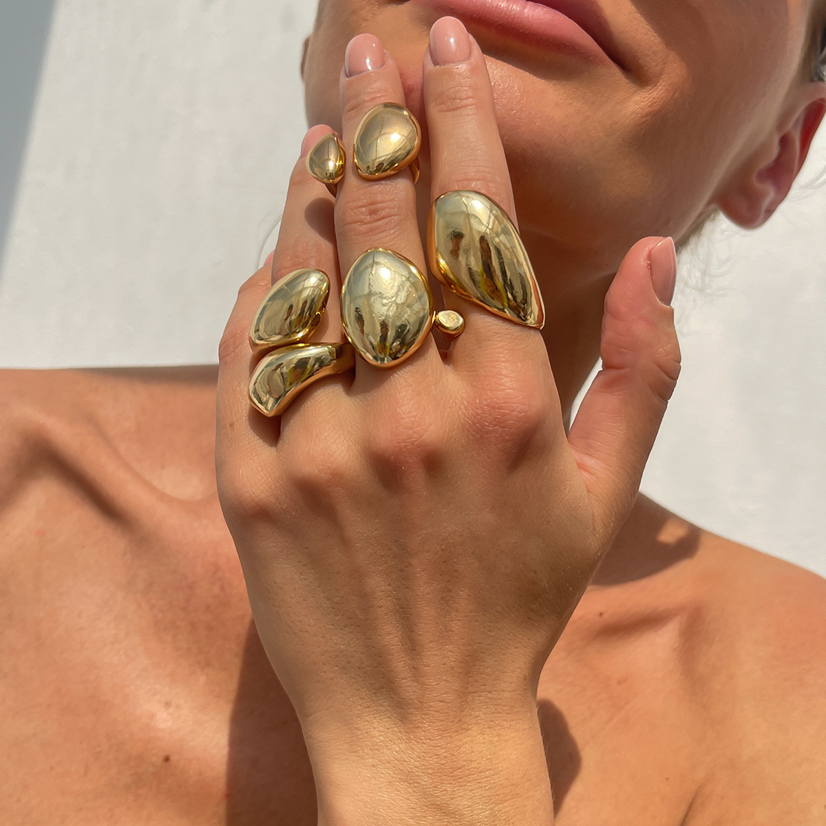 Women's Exaggerated Instagram-Style Metallic Glossy Geometric Cross Ring