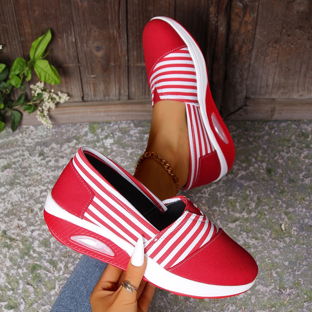 https://cf.cjdropshipping.com/quick/product/f8b21252-251b-410a-9bfe-2c0d1b502668.jpg