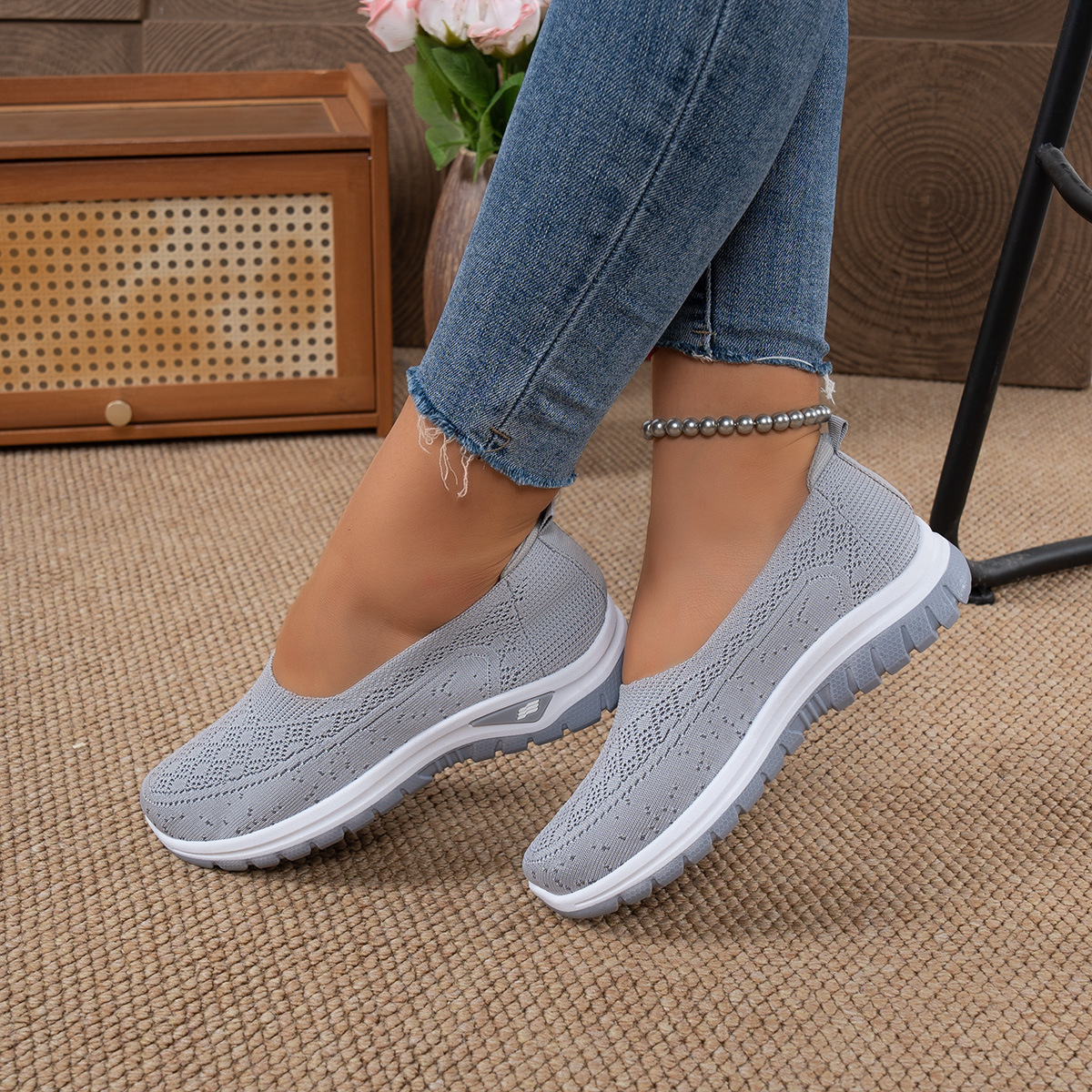 Women's Flyknit Breathable Mesh Casual Shoes
