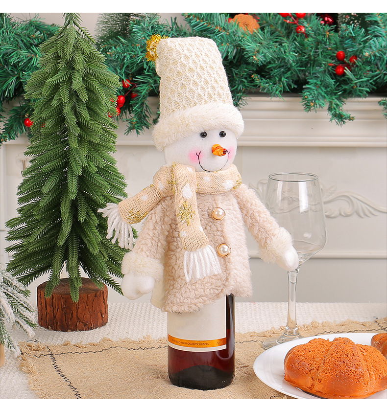 Festive Wine Bottle Cover Detail