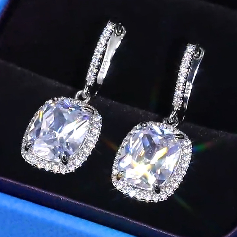 Fine Zircon-embedded Earrings Fashion Pendant For Women