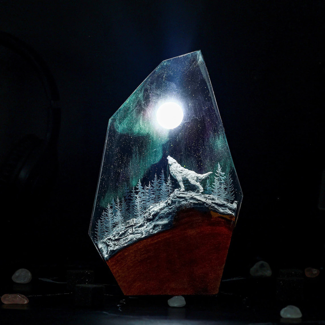 Northern Lights Snow Wolf Lamp Epoxy Resin Wooden Creative Design