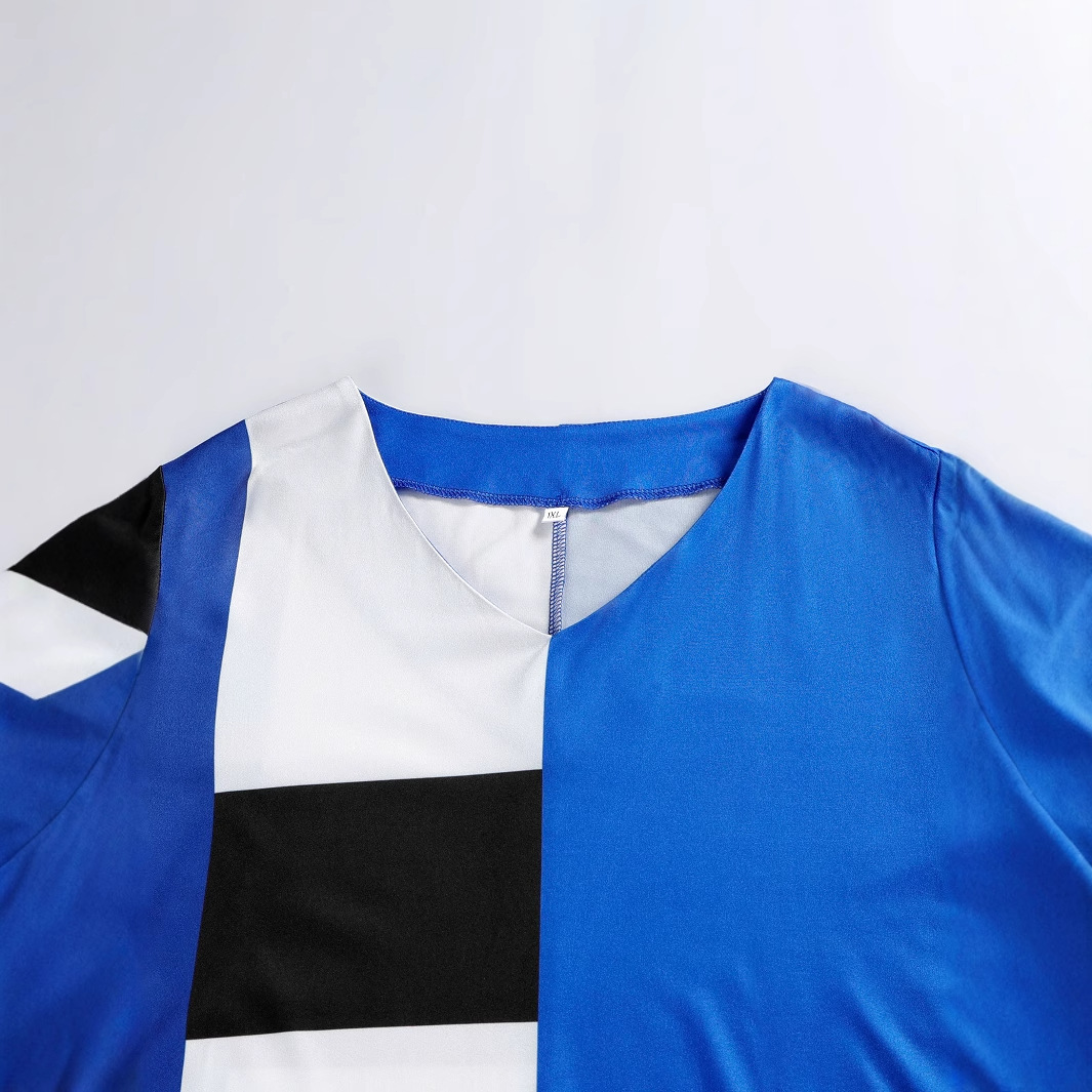 Bell Sleeve Positioning Printed V-neck Plus Size Sheath Dress