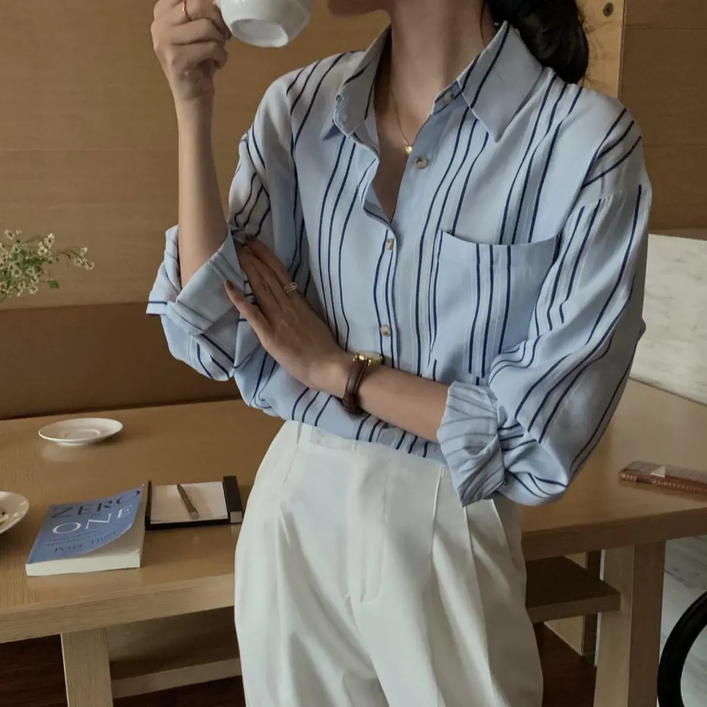 Women's Korean-style Gradient Striped Shirt - Blue Striped Shirt