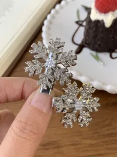 Cyrstal Snowflake Pearl Hair Clip Winter Girls Small Sweet Bobby Pins Women Fashion Retro Flower Hairside Headwear Accessories Hair Jewelry - Branc... - View 1