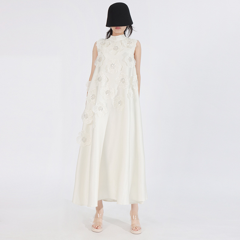Heavy Industry Irregular Three-dimensional Flower Sleeveless Long Dress