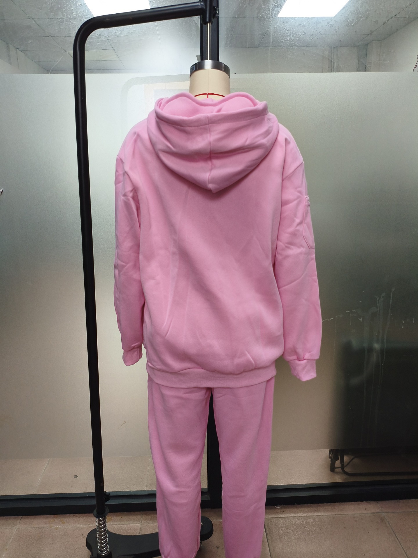 Solid color women's pullover hoodie detail