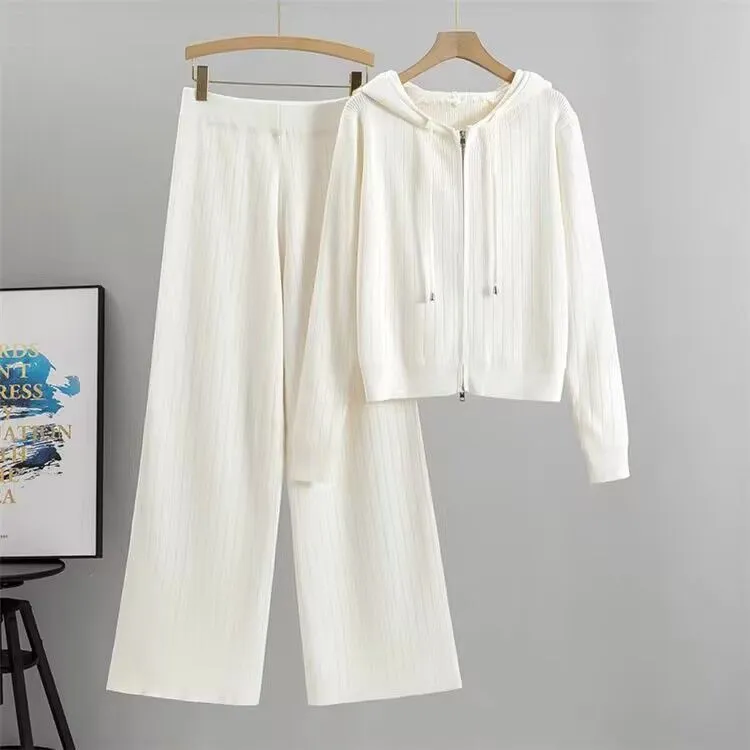 Western Style Fried Street Leisure Fashionable Knitted Suit - White