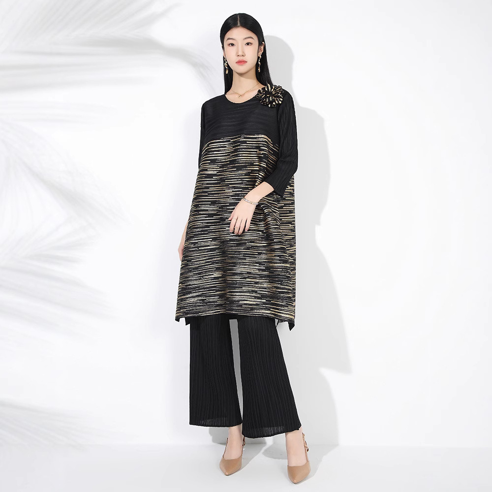 Bronzing Pleated Mid-length Top High Waist Wide Leg Pants Two-piece Set